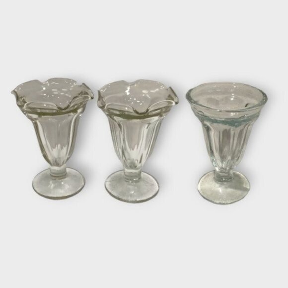 3 Vintage Libbey Mis-matched Tulip Shaped Sundae Glasses 2 Scalloped and 1 Plain - Picture 1 of 10